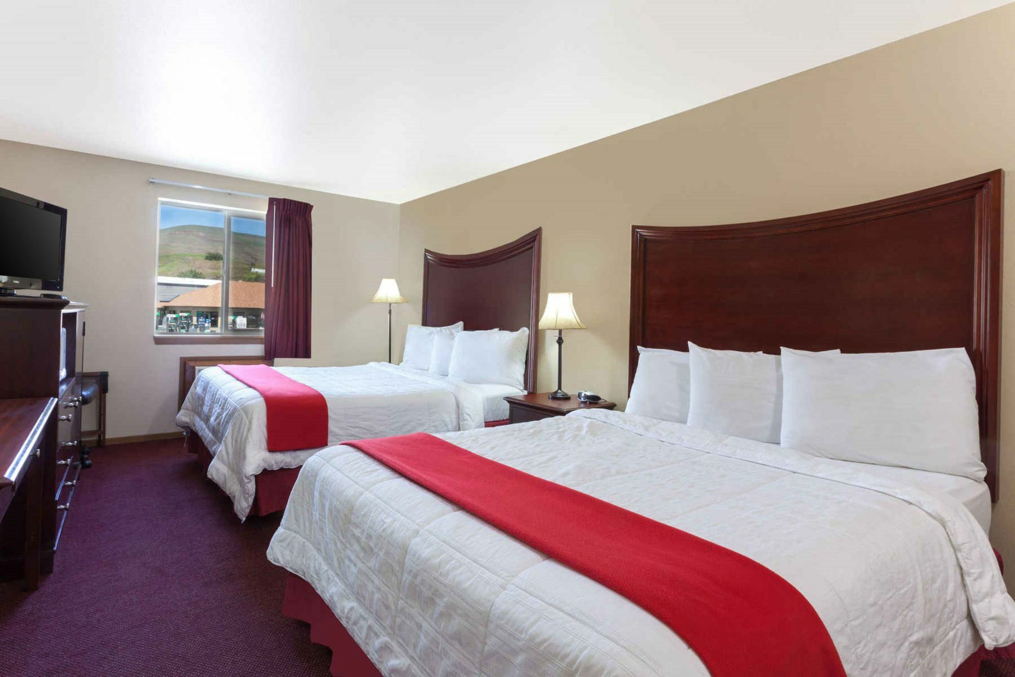 Super 8 By Wyndham Lewiston Hotell Exteriör bild